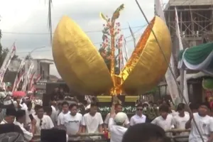 Endhog-Endhogan, Tradisi Turun-temurun Warga Banyuwangi Peringati Maulid Nabi