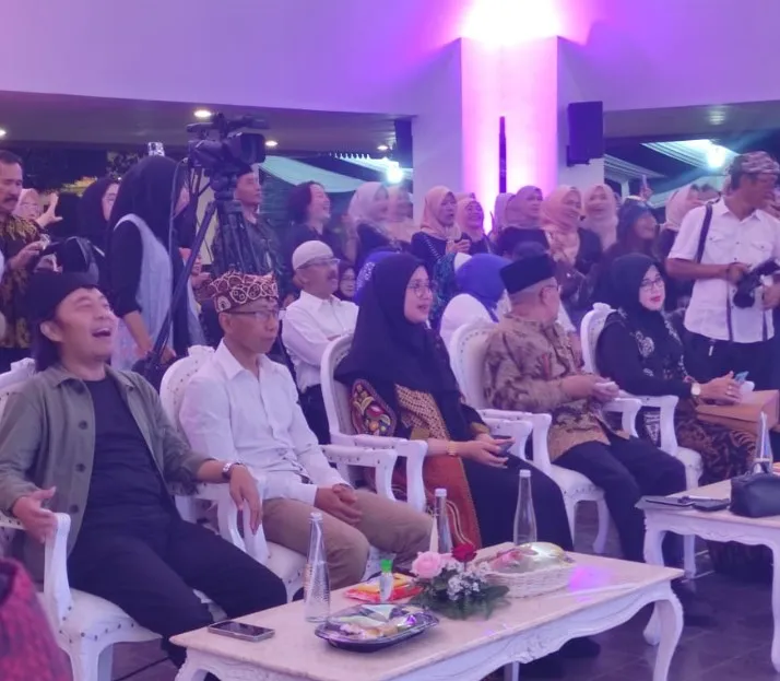 Melihat Pelangi Tradisi dan Budaya Banyuwangi dalam Festival Kuwung