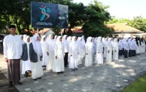Semarak Hari Santri, Plt Bupati Sugirah Ajak Para Santri Raih Kesuksesan Lewat Pendidikan