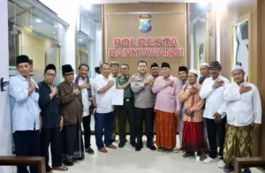 Kapolresta Banyuwangi pimpin Rapat Kordinasi Lintas Sektoral terkait Giat Tabligh Akbar dalam rangka Hari Santri Nasional (HSN) yang mendatangkan KH. Imaduddin