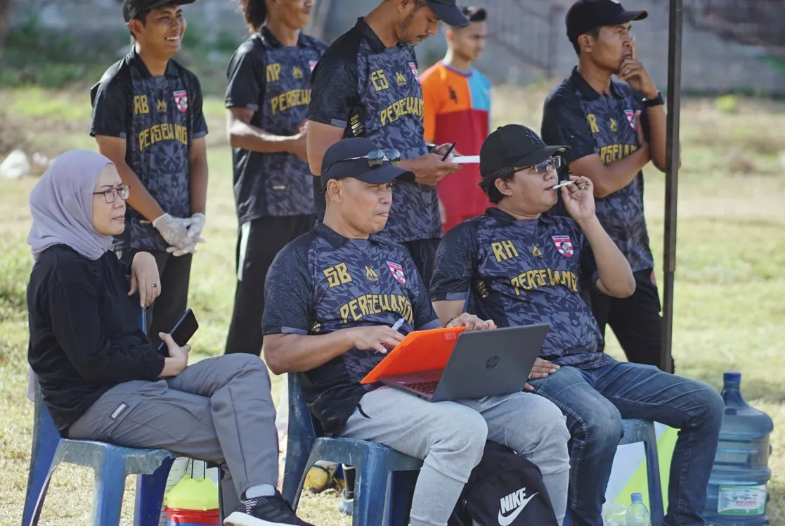 Kapolresta Banyuwangi Berikan Reward  Kepada Personil Berprestasi