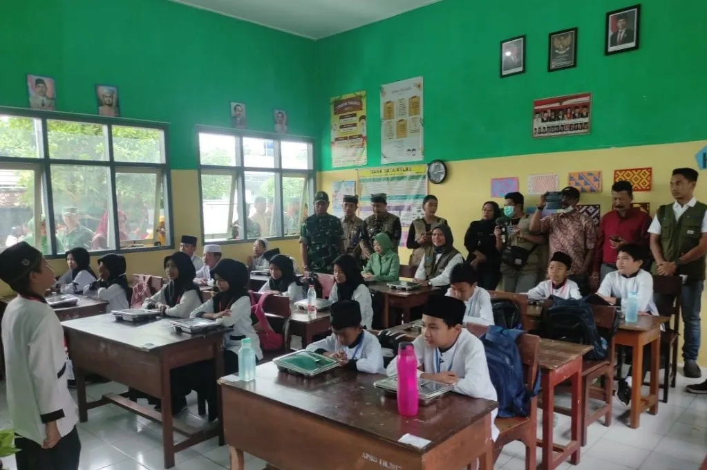 Sidak Handphone Semua Anggota, Cegah Judi Online Dilingkungan Polresta Banyuwangi