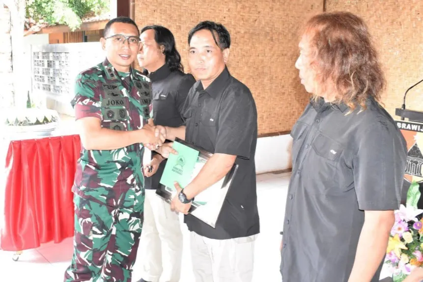 Pj Sekda Banyuwangi Tinjau Kesiapsiagaan Pos Kesehatan dan Pos Pengamanan Nataru