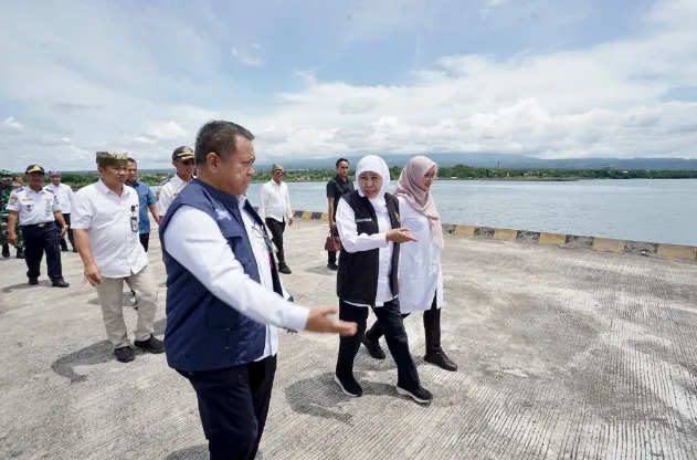 Gagalkan Penyelundupan Handphone, Kasi Admin Kamtib Lapas Banyuwangi Diganjar Penghargaan oleh Kakanwil Ditjenpas Jatim
