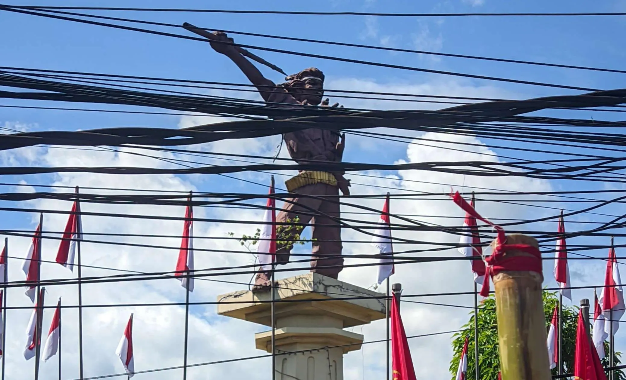 Drama Monumen Rusak, Kabel Semrawut & Penyambutan Sederhana: Fakta Mengejutkan Napak Tilas Ngurah Rai di Lima Kabupaten Terakhir