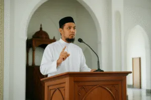 Khutbah Jumat: Sifat Qanaah, Menjaga Hati dari Keserakahan