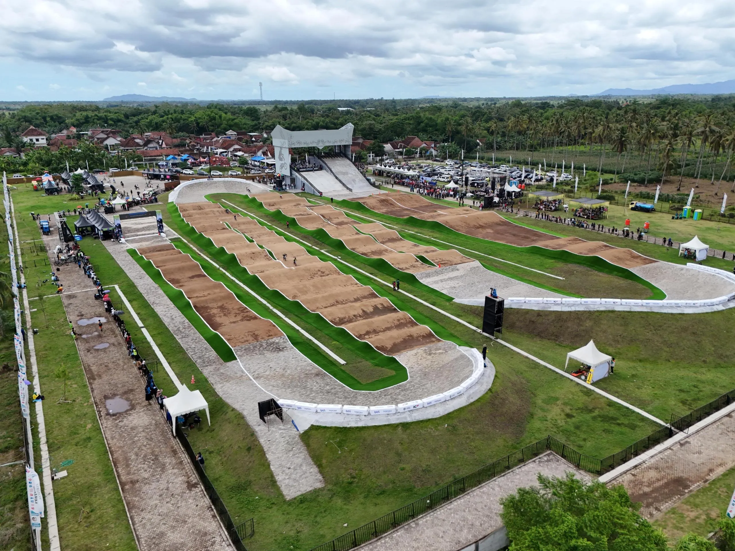 Bikin Merinding! Ajang BMX Kelas Dunia Resmi Dibuka di Banyuwangi, Atlet Mancanegara Berebut Trek Muncar!