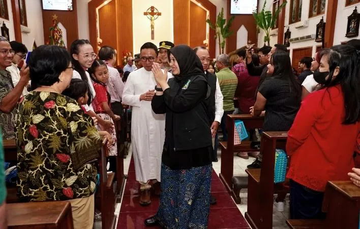 Patroli Malam Natal Banyuwangi, Bupati Ipuk Turun Langsung Jaga Keamanan Ibadah Gereja