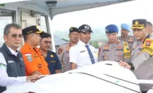 Antisipasi Padatnya Arus Nataru, Polresta Banyuwangi Gelar Ramp Check Kapal di Pelabuhan Ketapang