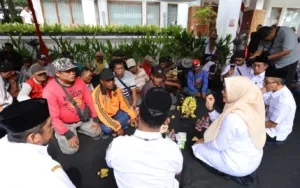 Bupati Banyuwangi Gelar Halal Bihalal Penuh Keakraban Bersama Pengemudi Becak, Angkot, dan Ojol