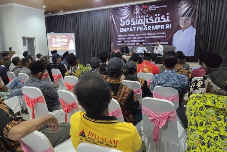 Dalam Sosialisasi 4 Pilar MPR RI di Banyuwangi, Sonny T. Danaparamita Dorong Pancasila Hadirkan Kesejahteraan Petani