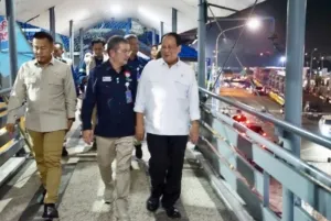 Wamenhub Suntana Tinjau Langsung Antrean Panjang Pemudik di Gilimanuk