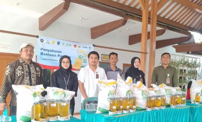 211.782 Warga Banyuwangi Terima Bantuan Pangan, Jutaan Kilogram Beras Mulai Disalurkan