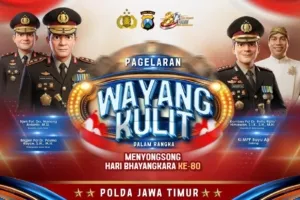 Polda Jatim menggelar pentas wayang kulit semalam suntuk di Banyuwangi dengan dalang Ki Bayu Aji serta hiburan seniman lokal