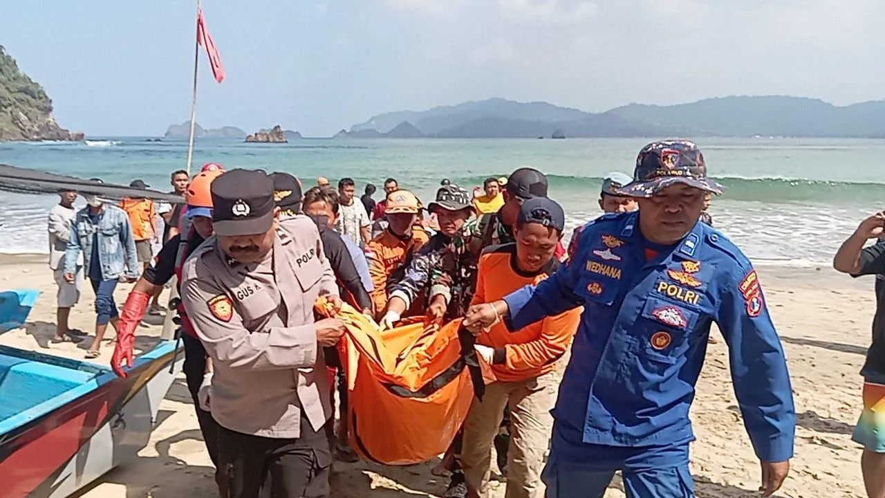 Pemancing yang Hilang di Pantai Pulau Merah Ditemukan Meninggal, Operasi SAR Resmi Ditutup